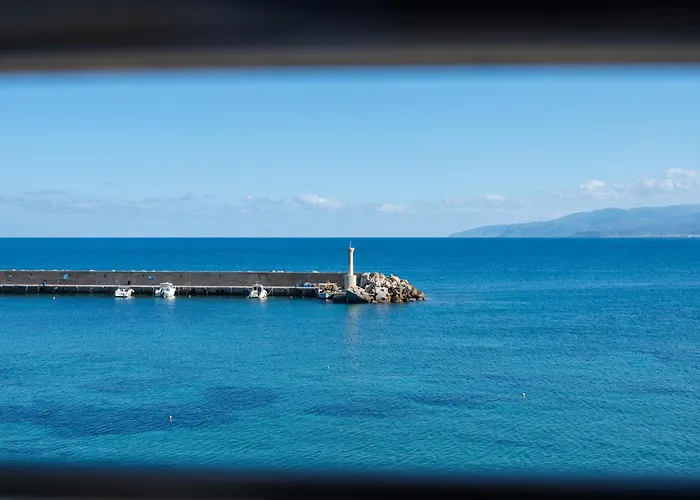 Sea Mirror Διαμέρισμα *