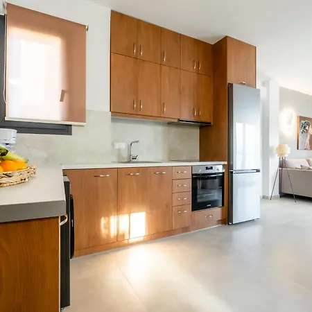 Sea Mirror Apartment *