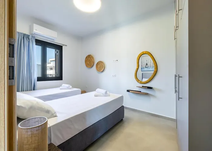 Sea Mirror Apartment